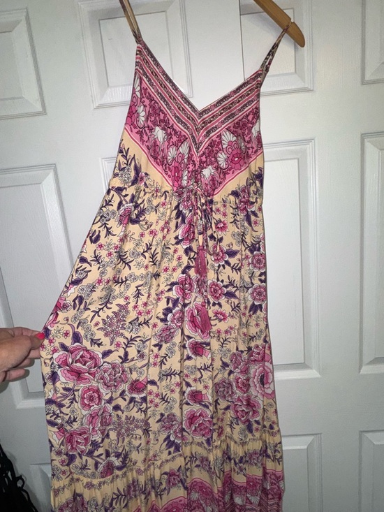 Rusttydustty Dresses & Skirts - Rusttydustty Floral Boho Maxi Dress Pink Beige V-Neck Tassel Tie Size S